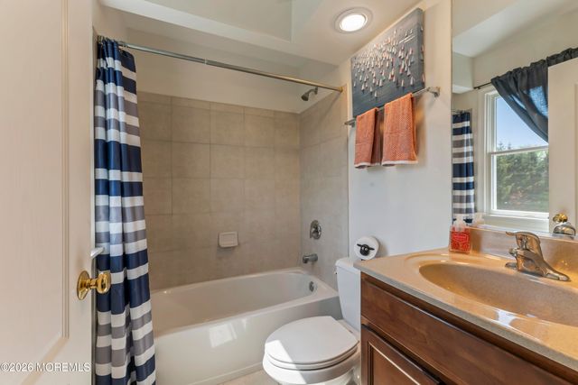7 Green Springs Way, Freehold, NJ 07728