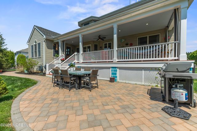 7 Green Springs Way, Freehold, NJ 07728