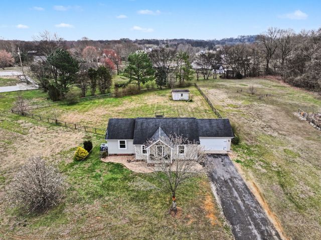 509 D V Circle, Spring Hill, TN 37174