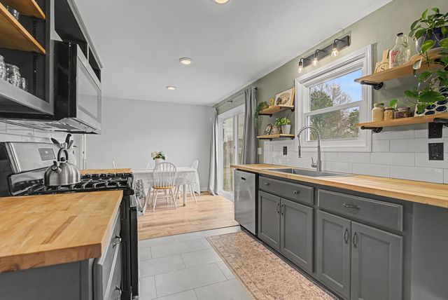 509 D V Circle, Spring Hill, TN 37174