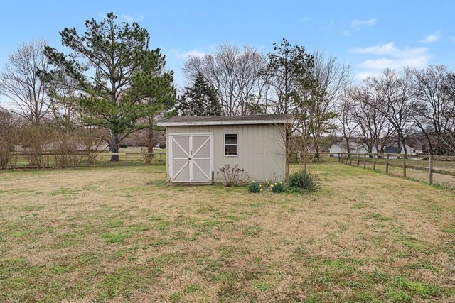 509 D V Circle, Spring Hill, TN 37174