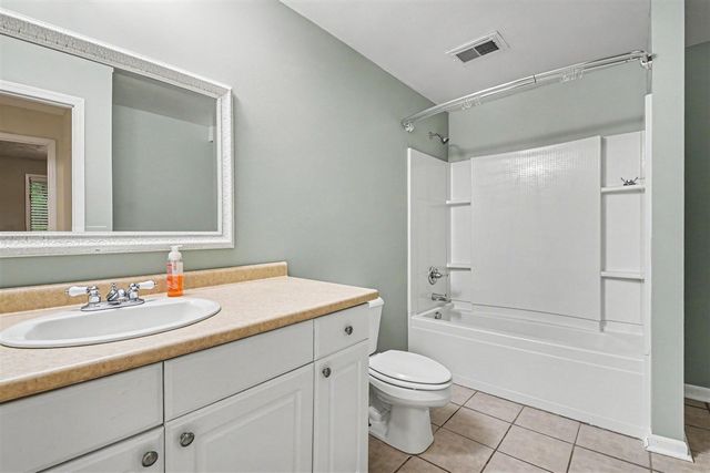 4353 Idlewood Drive, Wyoming, MI 49519