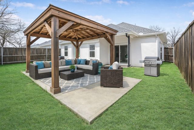 1706 Kraft Street, Dallas, TX 75212