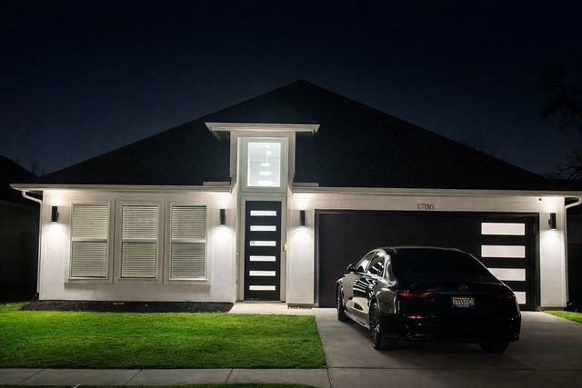 1706 Kraft Street, Dallas, TX 75212