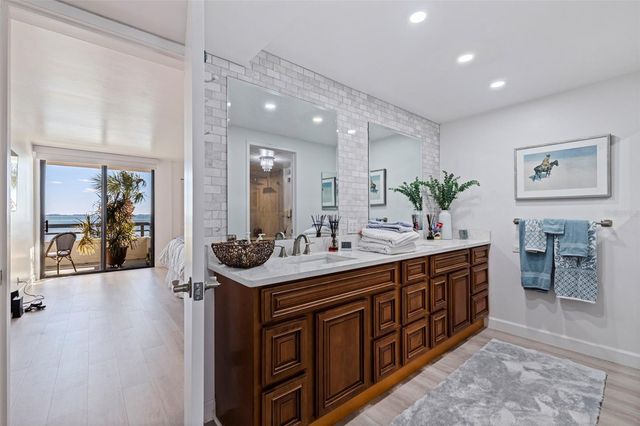 5700 MARINER STREET 305, Tampa, FL 33609