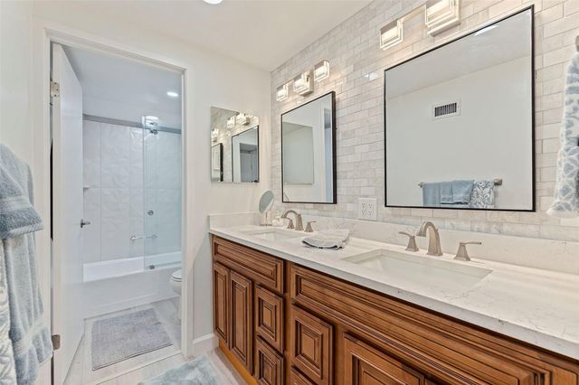 5700 MARINER STREET 305, Tampa, FL 33609