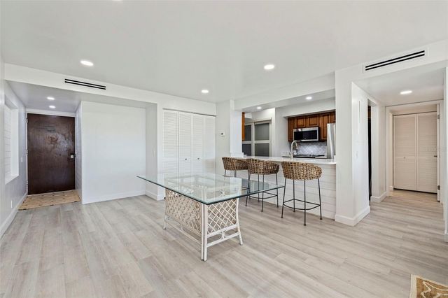 5700 MARINER STREET 305, Tampa, FL 33609