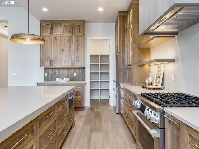 905 Nw 173RD Cir, Ridgefield, WA 98642