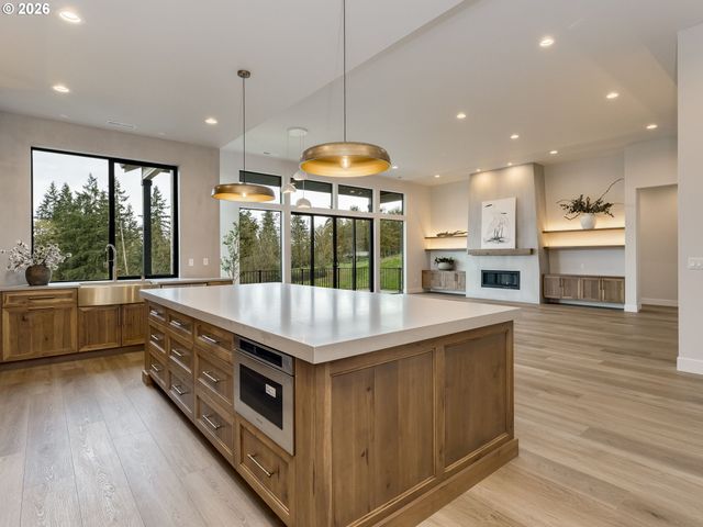 905 Nw 173RD Cir, Ridgefield, WA 98642