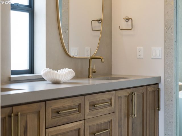 905 Nw 173RD Cir, Ridgefield, WA 98642