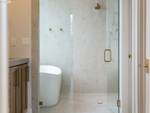 905 Nw 173RD Cir, Ridgefield, WA 98642