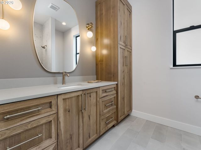 905 Nw 173RD Cir, Ridgefield, WA 98642