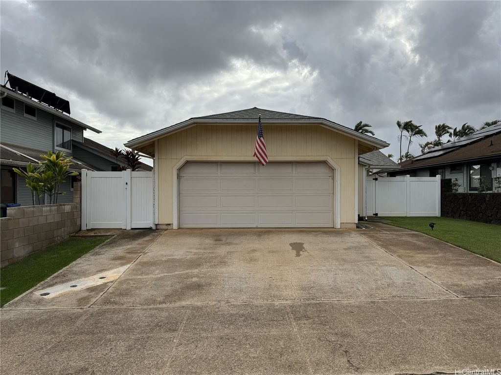 94-1017 Punono Place, Mililani, HI 96789