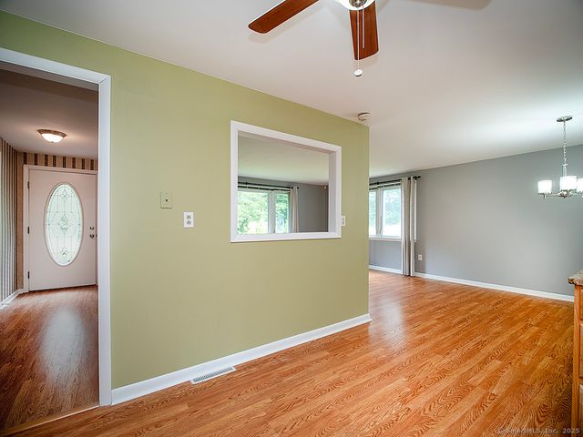 499 Village Street, North Branford, CT 06472