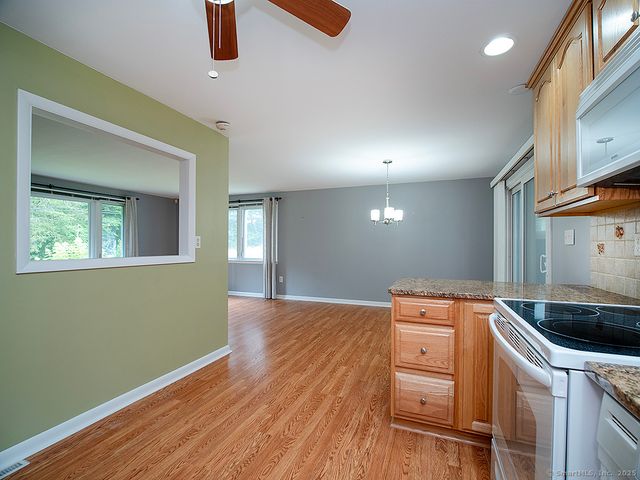 499 Village Street, North Branford, CT 06472