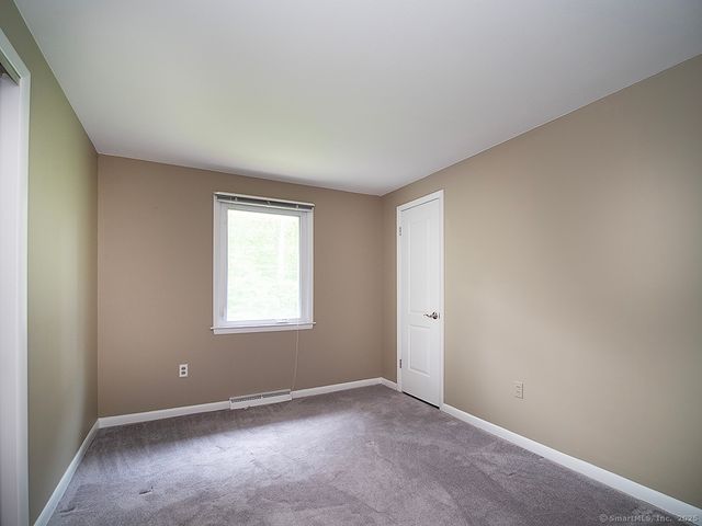 499 Village Street, North Branford, CT 06472