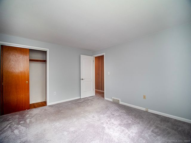 499 Village Street, North Branford, CT 06472