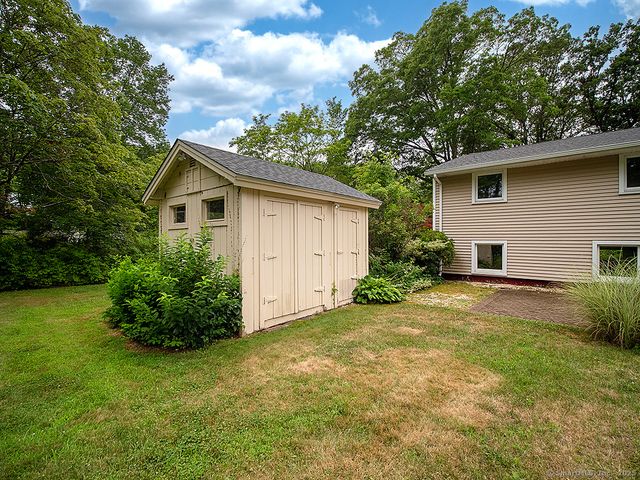 499 Village Street, North Branford, CT 06472