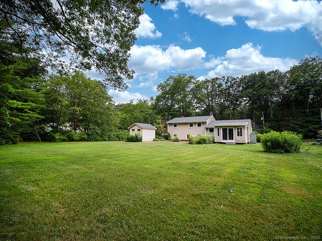 499 Village Street, North Branford, CT 06472
