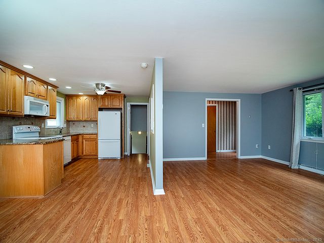 499 Village Street, North Branford, CT 06472