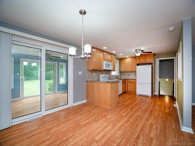 499 Village Street, North Branford, CT 06472