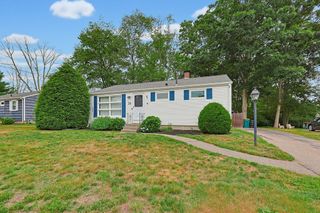 54 Crescent Ave., North Attleboro, MA 02760