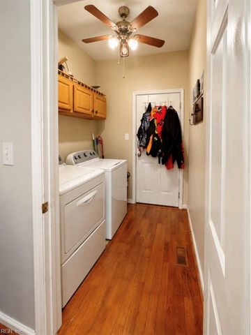 8077 Founders Mill WAY, Gloucester, VA 23061
