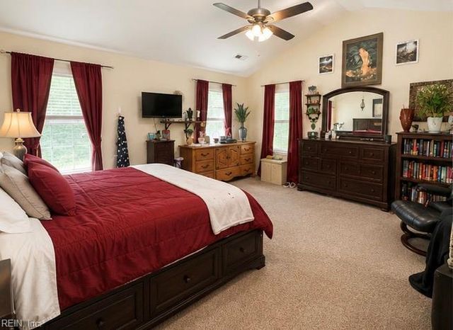 8077 Founders Mill WAY, Gloucester, VA 23061