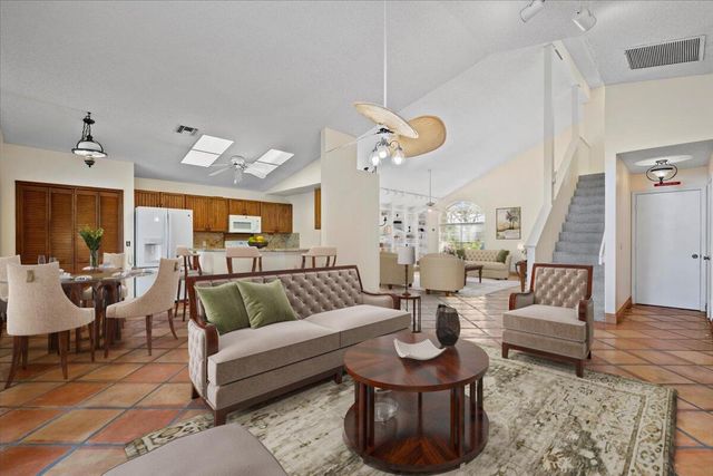 2231 Soundings Court, Greenacres, FL 33413