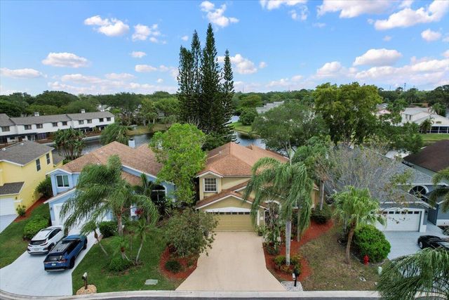 2231 Soundings Court, Greenacres, FL 33413