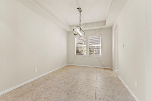 18130 Millau Viaduct Way, Houston, TX 77044