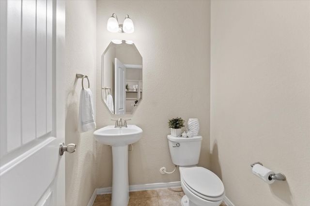 18130 Millau Viaduct Way, Houston, TX 77044