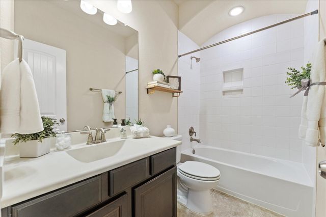 18130 Millau Viaduct Way, Houston, TX 77044