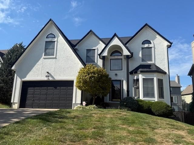 8031 W 122nd Terrace, Overland Park, KS 66213