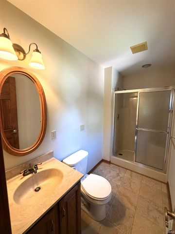 4611 Woods Tower Drive, Newburgh, IN 47630