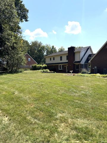4611 Woods Tower Drive, Newburgh, IN 47630