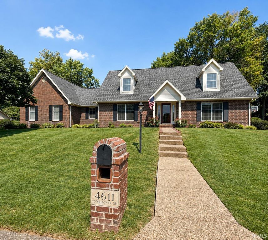 4611 Woods Tower Drive, Newburgh, IN 47630