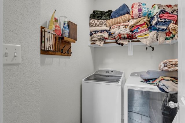 8002 Autumn Moor BND, Lago Vista, TX 78645