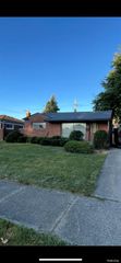 8225 Lochdale Street, Dearborn Heights, MI 48127