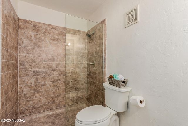 8450 E Old Spanish Trl Apt 117, Tucson, AZ 85710