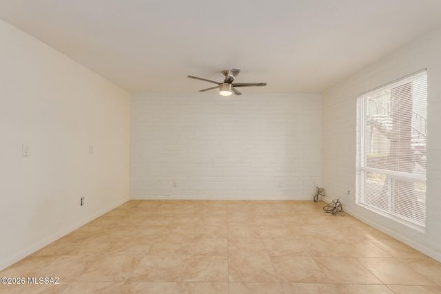 8450 E Old Spanish Trl Apt 117, Tucson, AZ 85710