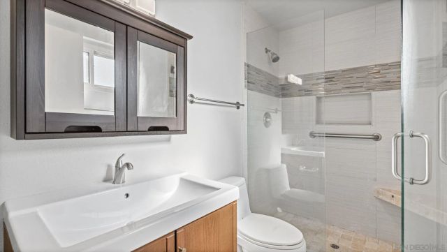 140 Walnut 2F, San Diego, CA 92103
