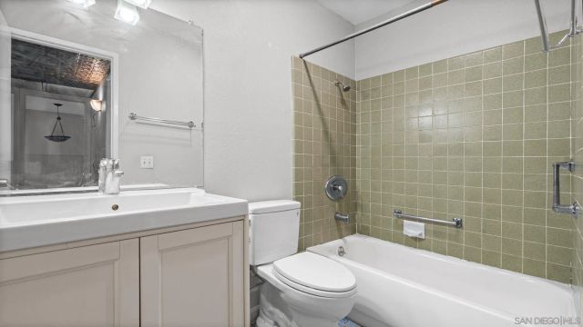 140 Walnut 2F, San Diego, CA 92103