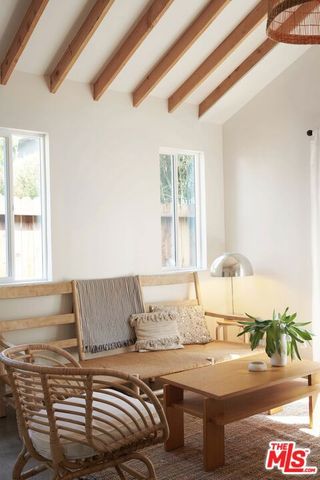 1247 N Hoover Street, Los Angeles, CA 90029