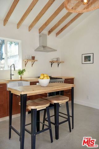 1247 N Hoover Street, Los Angeles, CA 90029