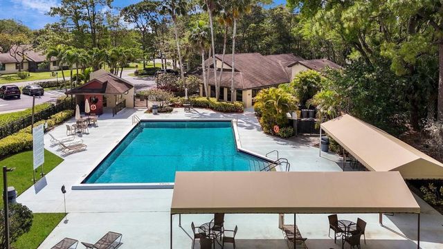 91 Rose Bay Court, Royal Palm Beach, FL 33411