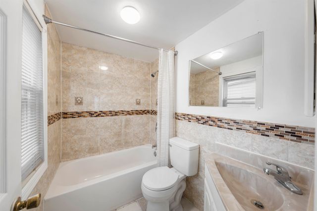 352 FOREST ST, Kearny, NJ 07032