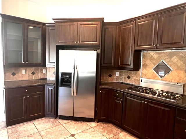13 Lyon Road, Rancho Mirage, CA 92270