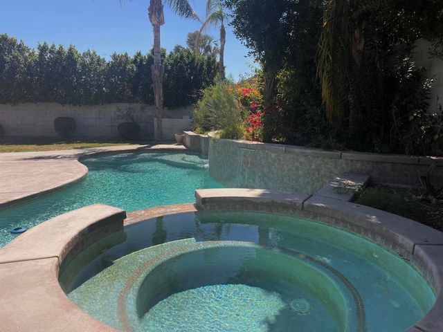 13 Lyon Road, Rancho Mirage, CA 92270