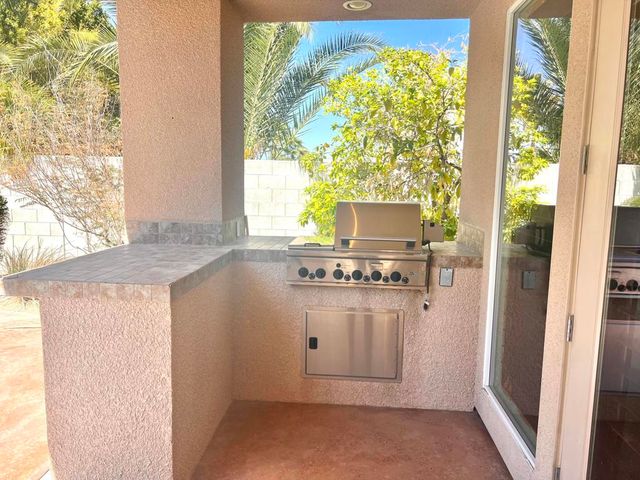 13 Lyon Road, Rancho Mirage, CA 92270